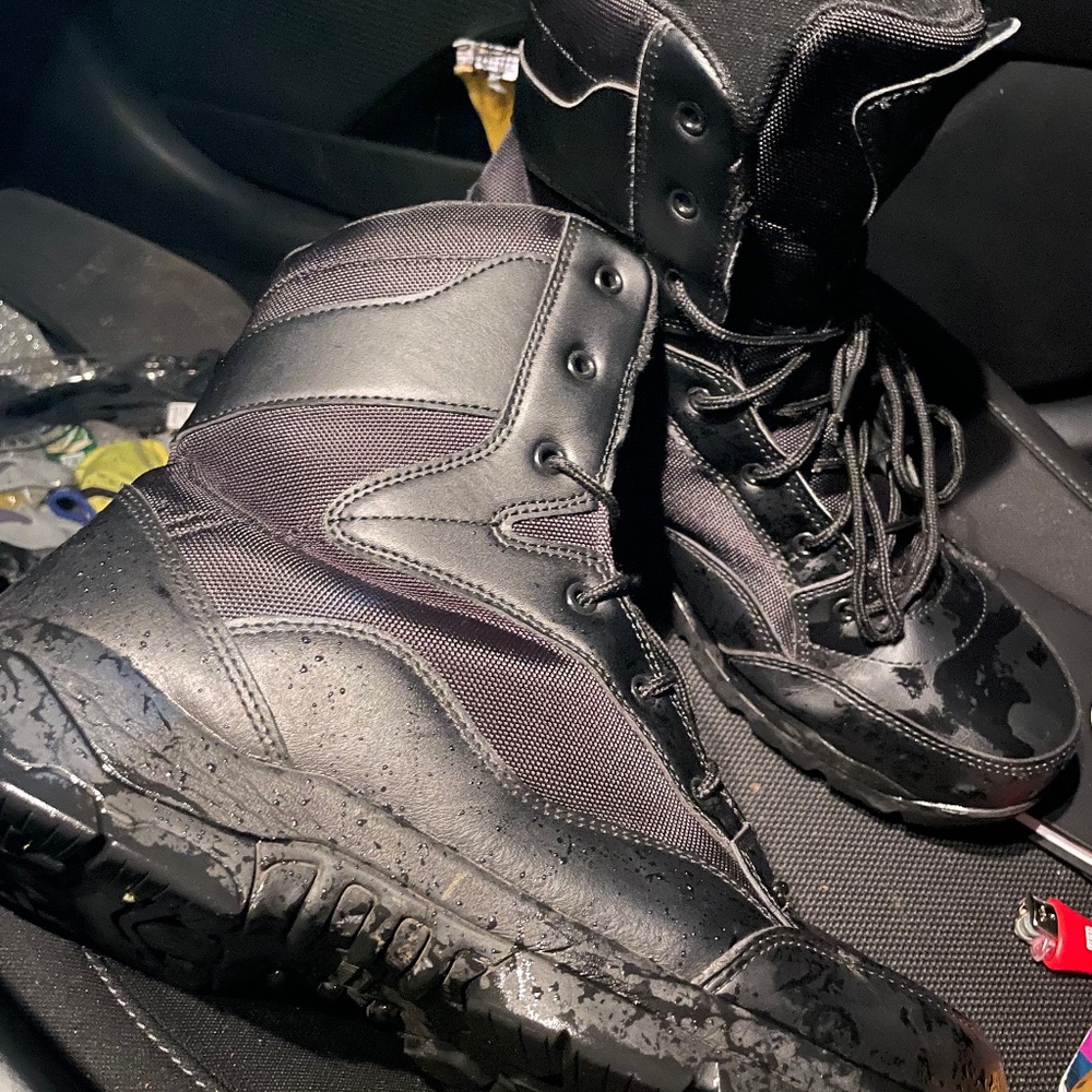 Men’s Black High Work Boots (Size 13)